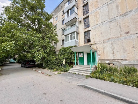 Продам двухкомнатную (2-комн.) квартиру, Советский пер, 13, Комсомольское пгт