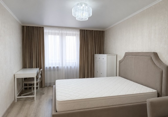Продам двухкомнатную (2-комн.) квартиру, Абжалилова ул, 3, Казань г
