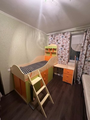 Сдам двухкомнатную (2-комн.) квартиру, Октябрьская ул, 69, Колпино г