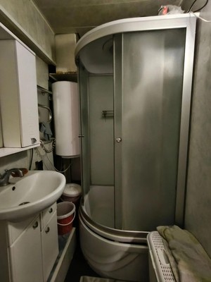 Продам трехкомнатную (3-комн.) квартиру, Гагарина ул, 220кА, Ханты-Мансийск г