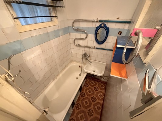 Продам двухкомнатную (2-комн.) квартиру, Белинского пер, 18, Кропоткин г