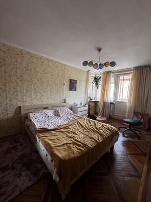 Продам трехкомнатную (3-комн.) квартиру, Декабристов ул, 14/28, Симферополь г