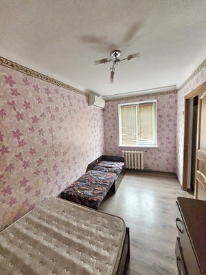 Продам трехкомнатную (3-комн.) квартиру, Железнодорожная ул, 12/1, Краснодар г