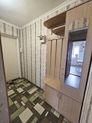 Продам трехкомнатную (3-комн.) квартиру, Железнодорожная ул, 12/1, Краснодар г
