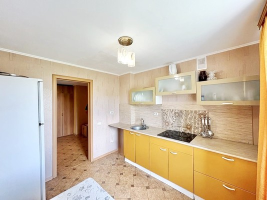 Продам двухкомнатную (2-комн.) квартиру, Суворова ул, 145, Пенза г