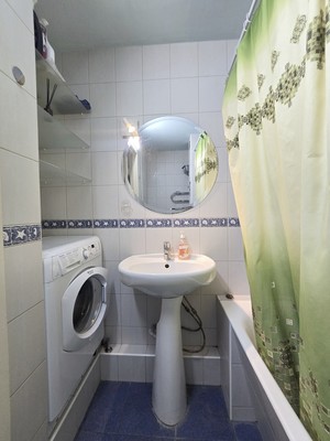 Сдам двухкомнатную (2-комн.) квартиру, Алтайская ул, 2, Краснодар г