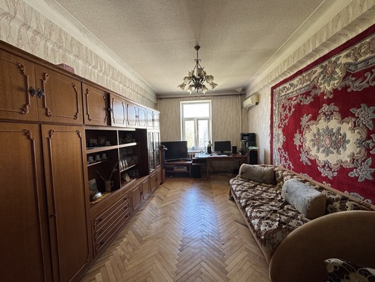 Продам трехкомнатную (3-комн.) квартиру, Красная ул, 147, Краснодар г