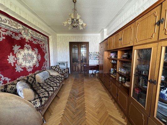 Продам трехкомнатную (3-комн.) квартиру, Красная ул, 147, Краснодар г