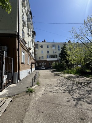 Продам трехкомнатную (3-комн.) квартиру, Красная ул, 147, Краснодар г