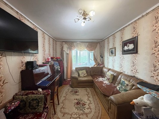 Продам двухкомнатную (2-комн.) квартиру, Героев Сталинграда ул, 5, Симферополь г