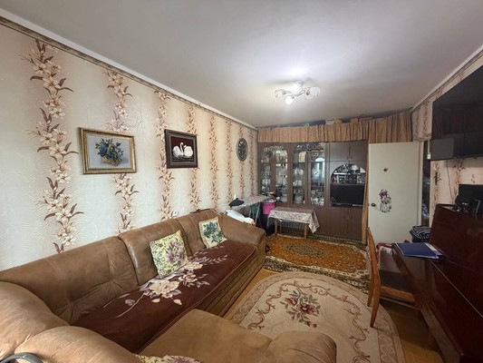 Продам двухкомнатную (2-комн.) квартиру, Героев Сталинграда ул, 5, Симферополь г