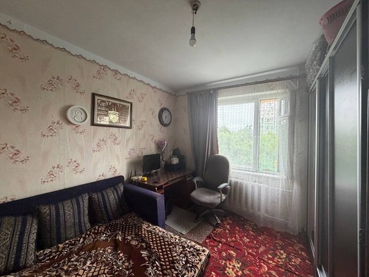 Продам двухкомнатную (2-комн.) квартиру, Героев Сталинграда ул, 5, Симферополь г