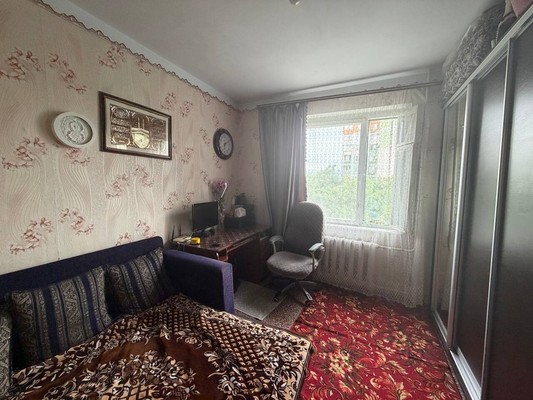 Продам двухкомнатную (2-комн.) квартиру, Героев Сталинграда ул, 5, Симферополь г