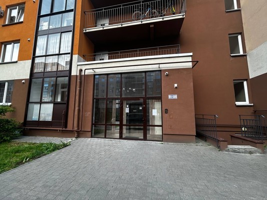 Продам двухкомнатную (2-комн.) квартиру, Тихорецкая ул, 22А, Калининград г