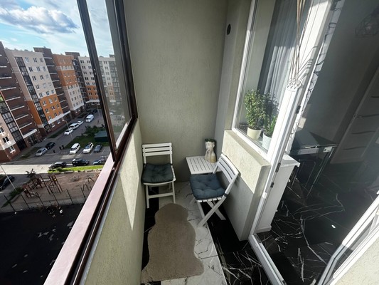 Продам двухкомнатную (2-комн.) квартиру, Тихорецкая ул, 22А, Калининград г