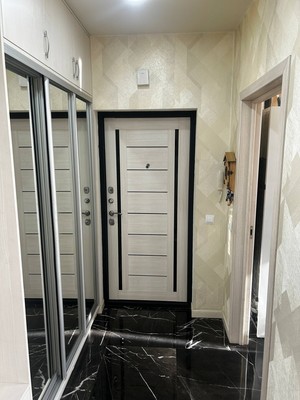 Продам двухкомнатную (2-комн.) квартиру, Тихорецкая ул, 22А, Калининград г