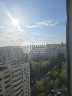 Продам трехкомнатную (3-комн.) квартиру, Подмосковный б-р, 11, Красногорск г