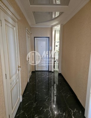 Продам трехкомнатную (3-комн.) квартиру, Подмосковный б-р, 11, Красногорск г