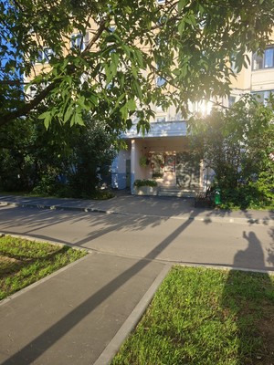 Продам однокомнатную (1-комн.) квартиру, Маршала Савицкого ул, 12, Москва г