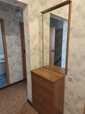 Продам однокомнатную (1-комн.) квартиру, Маршала Савицкого ул, 12, Москва г