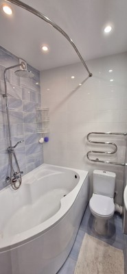 Продам двухкомнатную (2-комн.) квартиру, Пролетарская ул, 20б, Апрелевка г