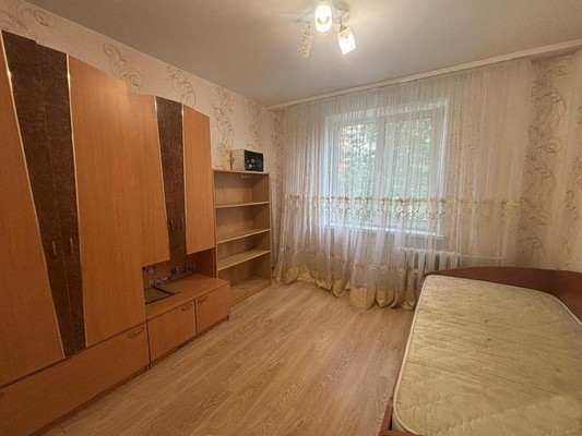Продам трехкомнатную (3-комн.) квартиру, Московская ул, 100, Чехов г