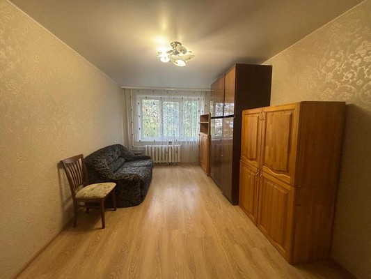 Продам трехкомнатную (3-комн.) квартиру, Московская ул, 100, Чехов г