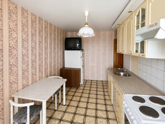 Продам трехкомнатную (3-комн.) квартиру, Свердлова ул, 49, Йошкар-Ола г