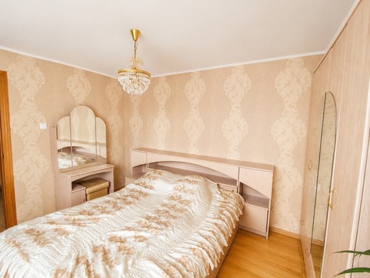 Продам трехкомнатную (3-комн.) квартиру, Свердлова ул, 49, Йошкар-Ола г