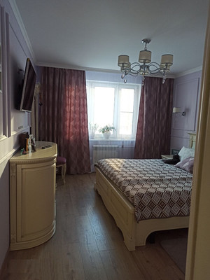 Продам трехкомнатную (3-комн.) квартиру, Лавриненко ул, 1, Москва г