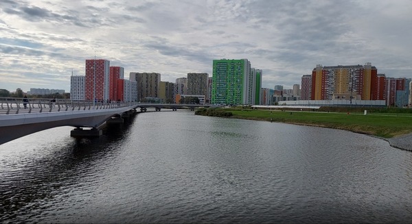 Продам трехкомнатную (3-комн.) квартиру, Лавриненко ул, 1, Москва г