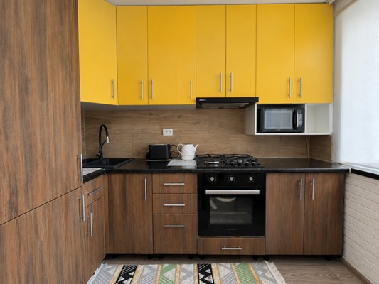 Продам трехкомнатную (3-комн.) квартиру, Моторостроителей ул, 3, Пермь г
