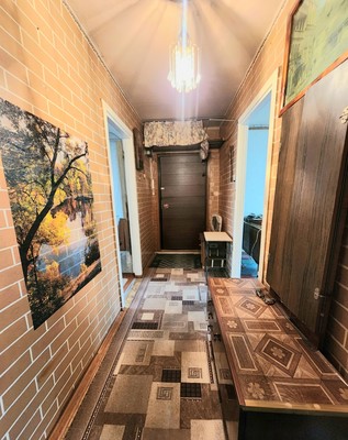 Продам трехкомнатную (3-комн.) квартиру, Смирягина пр-кт, 15, Новомичуринск г