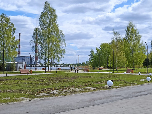 Продам трехкомнатную (3-комн.) квартиру, Смирягина пр-кт, 15, Новомичуринск г