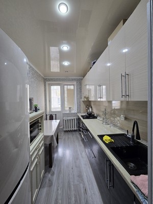 Продам трехкомнатную (3-комн.) квартиру, Угнич ул, 9, Баксан г