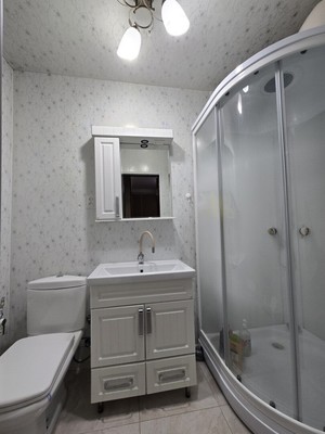 Продам трехкомнатную (3-комн.) квартиру, Угнич ул, 9, Баксан г