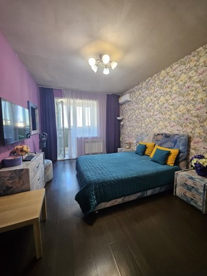 Продам двухкомнатную (2-комн.) квартиру, Серова ул, 51/11, Казань г