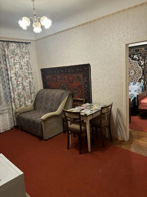 Сдам 3-комн. в 5-комн. квартире, Офицерский пер, 3-5, Санкт-Петербург г