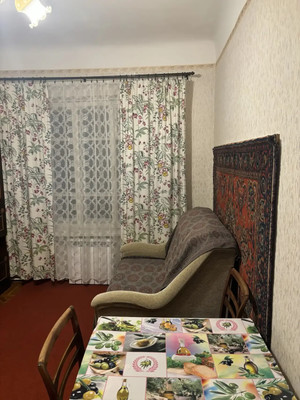 Сдам 3-комн. в 5-комн. квартире, Офицерский пер, 3-5, Санкт-Петербург г