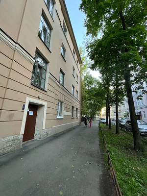 Сдам 3-комн. в 5-комн. квартире, Офицерский пер, 3-5, Санкт-Петербург г