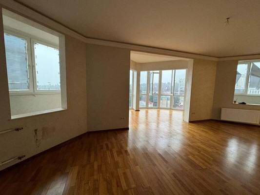 Продам трехкомнатную (3-комн.) квартиру, Роз (Центральный р-н) ул, 52, Сочи г