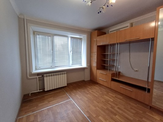 Продам однокомнатную (1-комн.) квартиру, Морская ул, 100, Волгодонск г