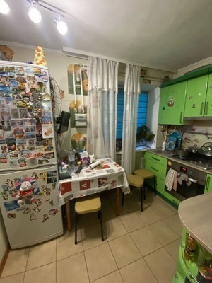 Продам двухкомнатную (2-комн.) квартиру, Трубаченко ул, 30, Симферополь г