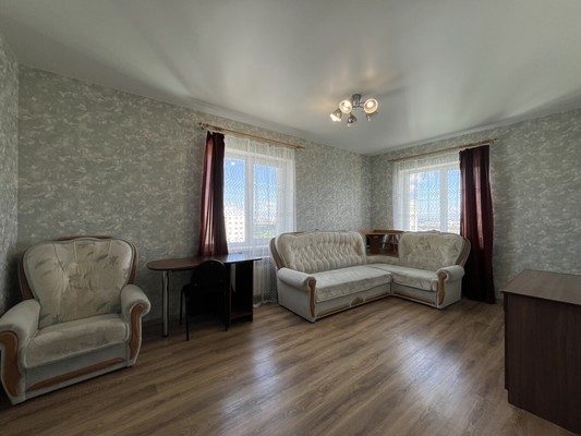 Продам двухкомнатную (2-комн.) квартиру, Антонова ул, 5Г, Пенза г