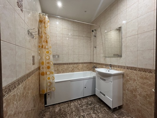 Продам двухкомнатную (2-комн.) квартиру, Антонова ул, 5Г, Пенза г