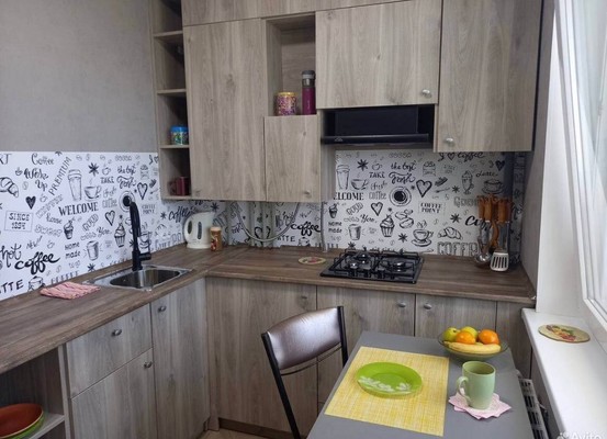 Продам однокомнатную (1-комн.) квартиру, Балаклавская ул, 73д, Симферополь г
