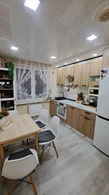 Продам трехкомнатную (3-комн.) квартиру, Красные Казармы ул, 67, Пермь г