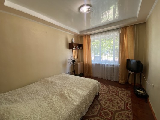 Продам трехкомнатную (3-комн.) квартиру, Московская ул, 187, Тихорецк г