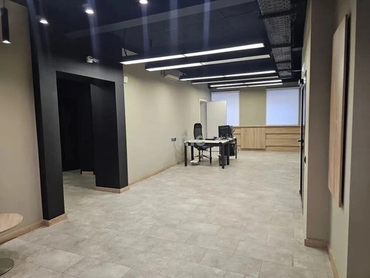 Продам коммерческое помещение 1 016 м2, Большая Серпуховская ул, 19/37 5, Москва г
