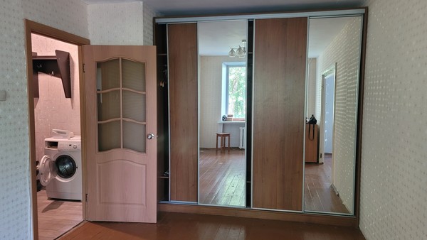 Продам двухкомнатную (2-комн.) квартиру, Меньковская ул, 3, Никольское с